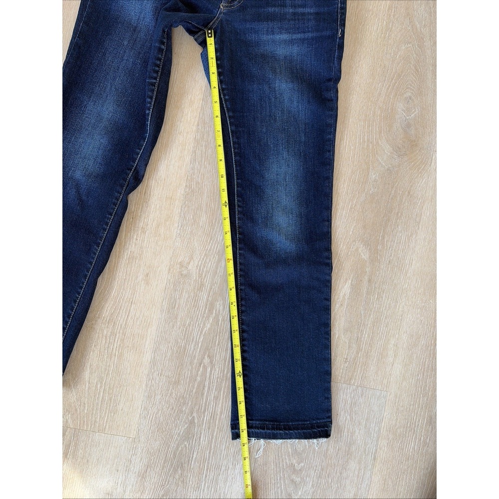 LUCKY BRAND Sweet Straight Mid Rise Women's Jeans Size 6/28 Blue Raw Hem Denim - Picture 5 of 9